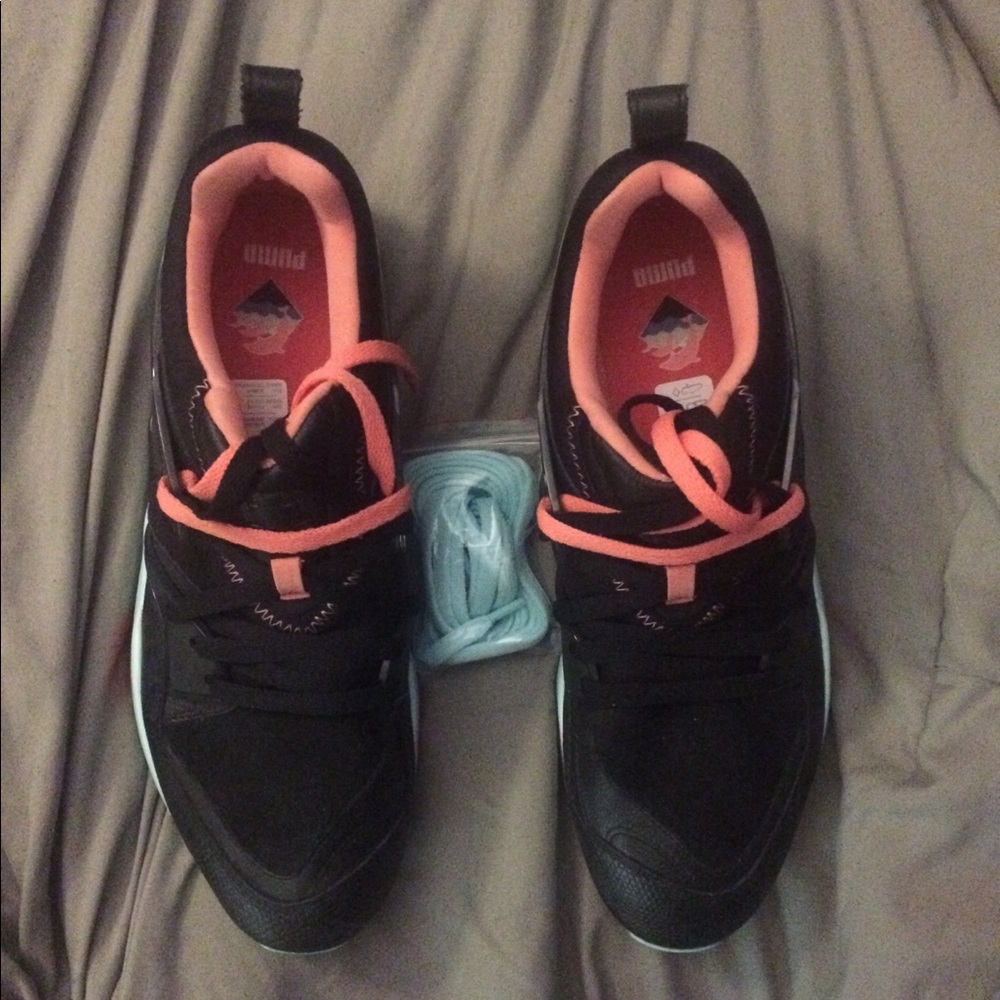 Puma x Pink Dolphin collaborative sneaker - Picture 8 of 8